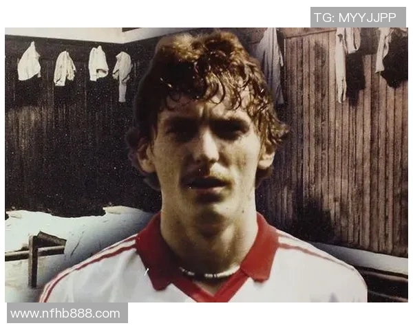 一盒足球球星卡能使用多少次揭开球场传奇的秘密 一盒足球球星卡能使用多少次揭开球场传奇的秘密